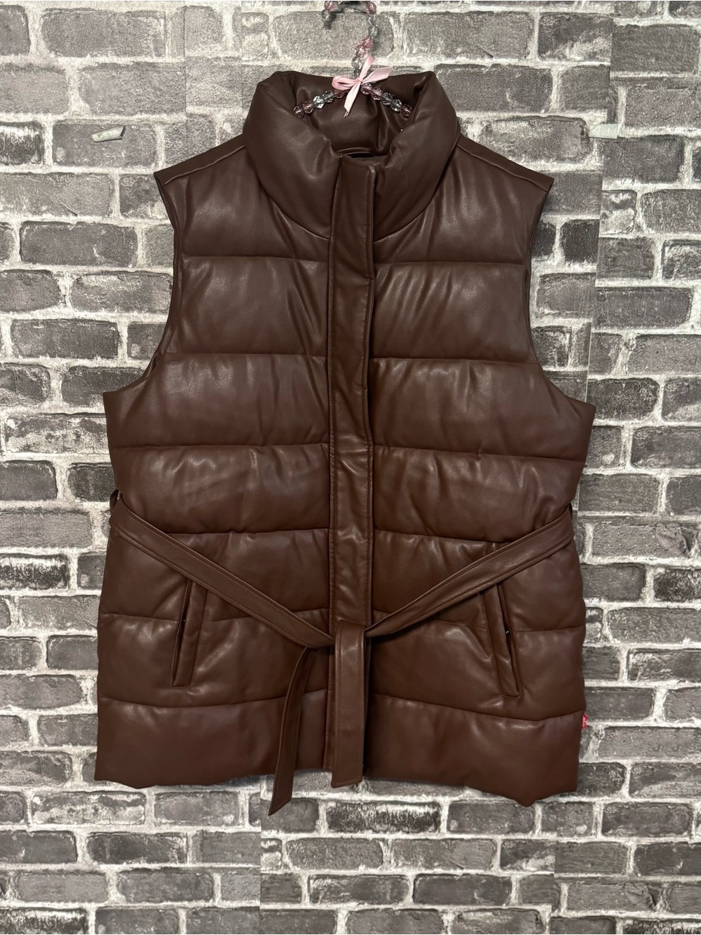 Levi's Vegan Leather Puffer Vest chocolate brown pockets